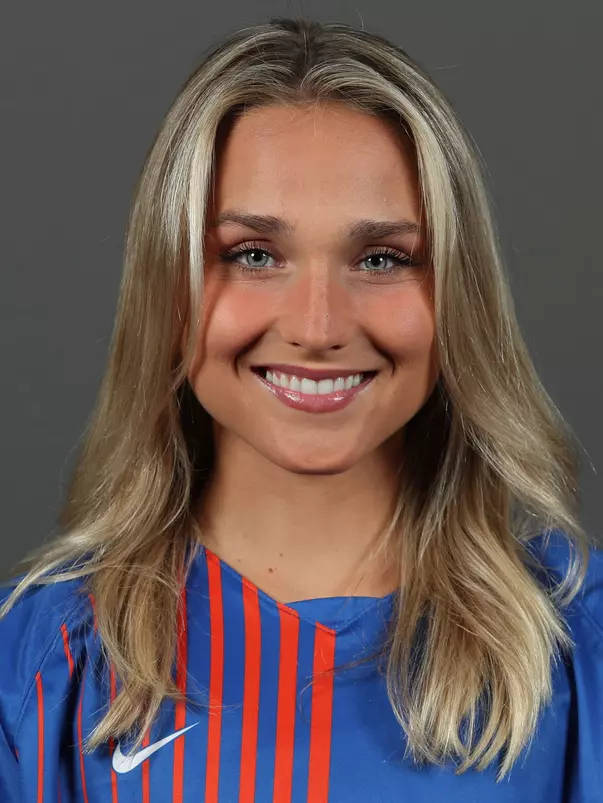 Grambo_Tori_Soccer_Headshot_230726_1769_