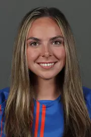 Leskauskas_Julianne_Soccer_Headshot_230726_1696_