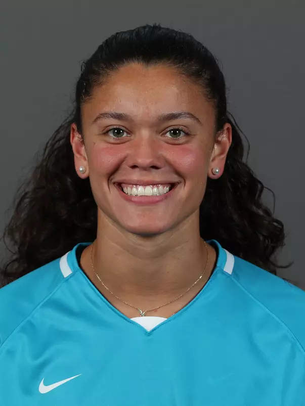 PenaPaloma_Soccer_Headshot_230727_2080_