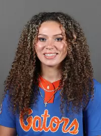 Goddard_Baylee_Softball_Headshot_230906_4825_MaddieWashburn.jpg