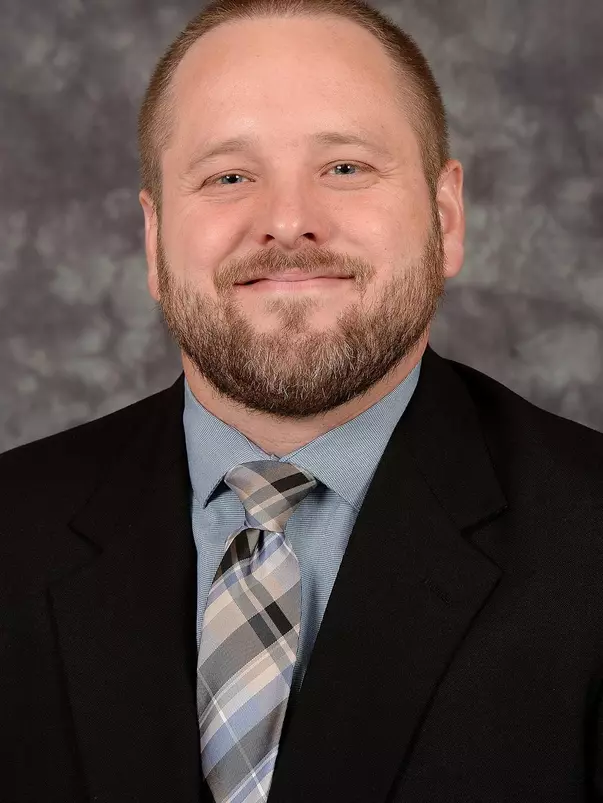 Scott Burns Headshot