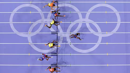 Gators Perform Well in Paris