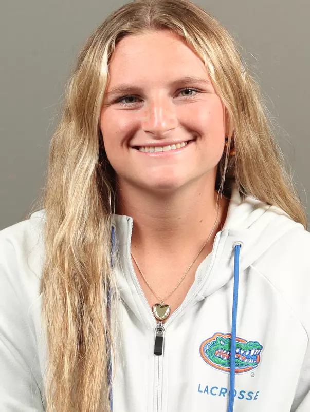 Frannie Hahn Headshot