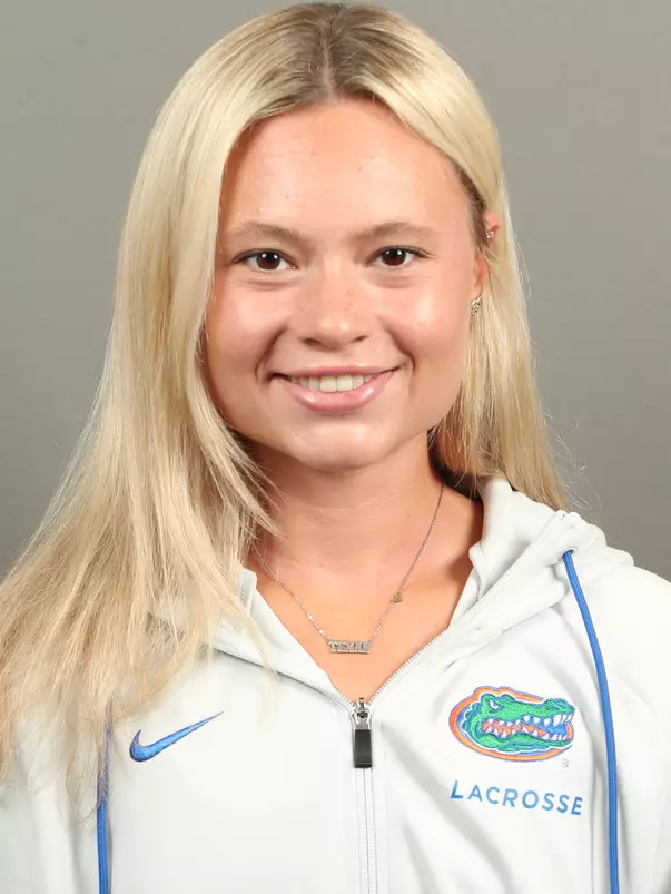 Ava Kristynik Headshot