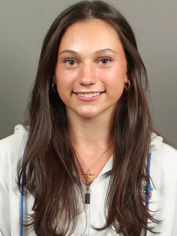 Alexa Stone Headshot