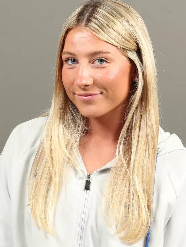 Riley Zusi Headshot