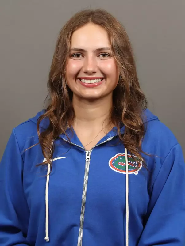 Leah Stevens Headshot