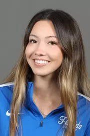 Hogan_Courtney_Soccer_Headshot_260116_8888_