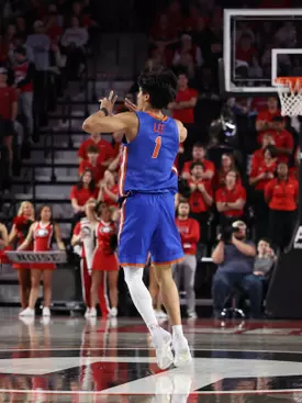 Gators 86, Bulldogs 66