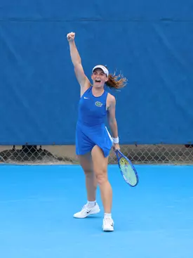 Gators 4, Volunteers 2