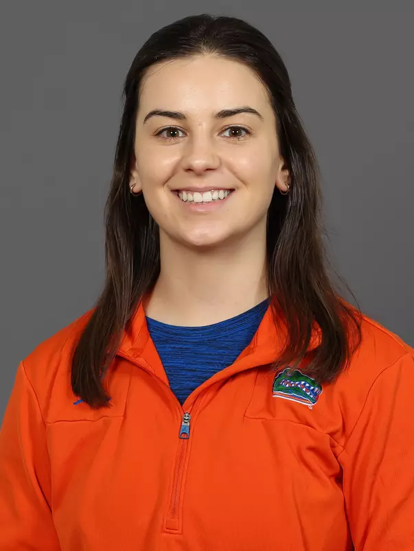 Rebecca Mergy Headshot