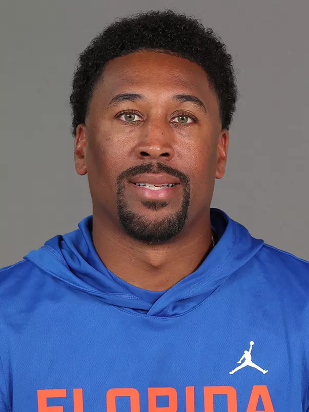 Women's Basketball Coach CJ Jones Headshot