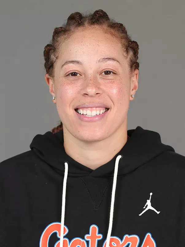 Women's Basketball Assistant Coach Jen Fay Head Shot