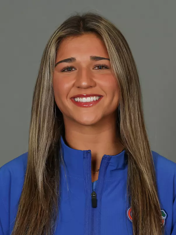 Bella Lee - Volleyball