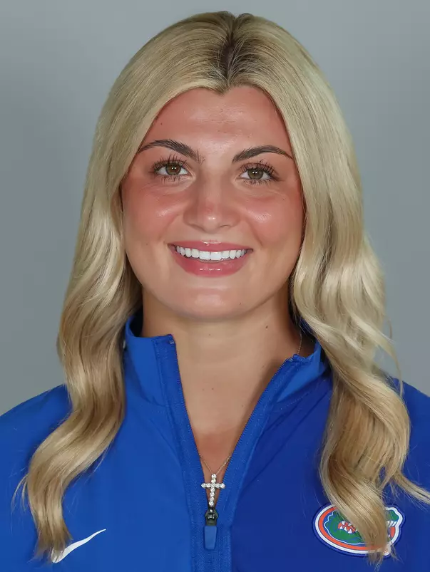 Caroline Stanton Headshot