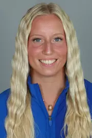 Ella Wesolowski Headshot