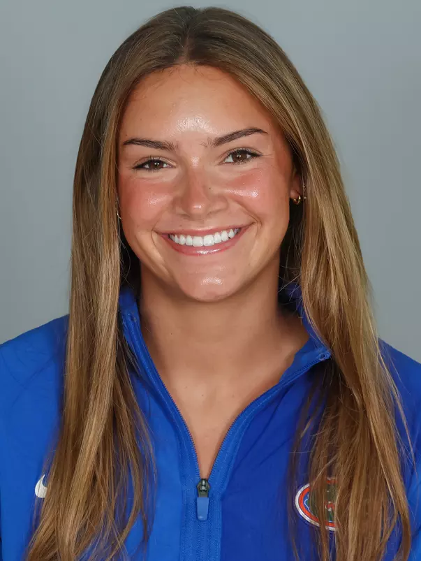 Shayla Bahr Headshot