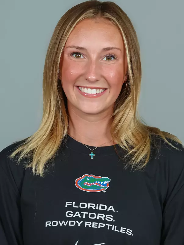 Allison Fling Headshot