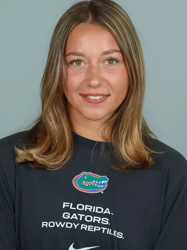 Madi Carroll Headshot