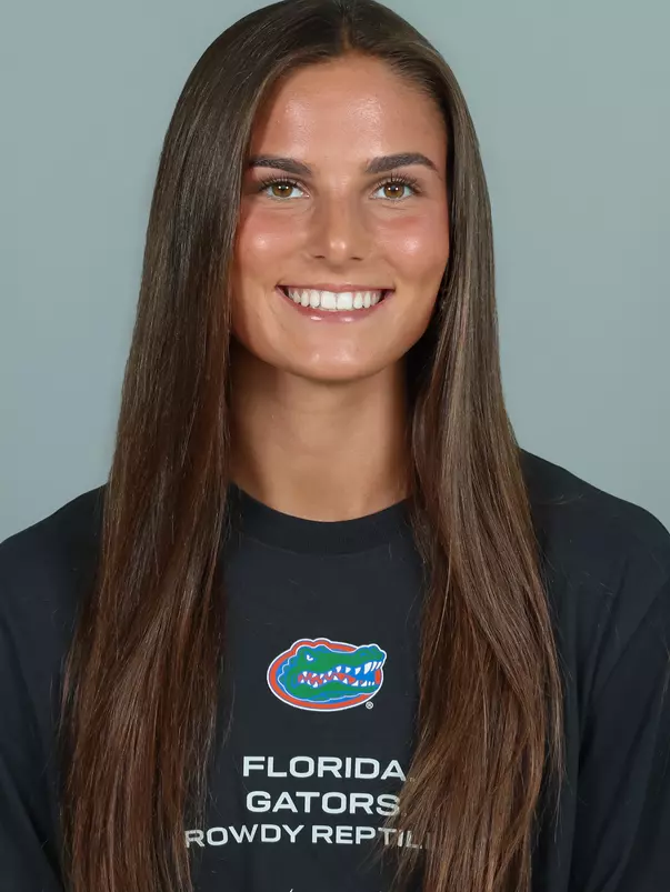 Molly Doran Headshot