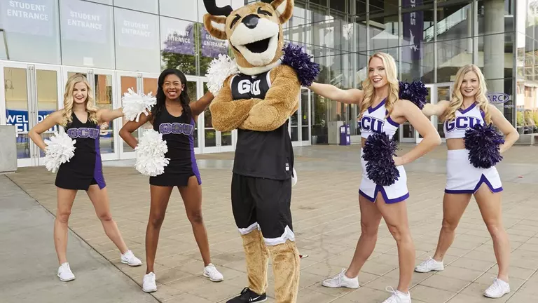 Cheer, dance teams and Thunder score big victories