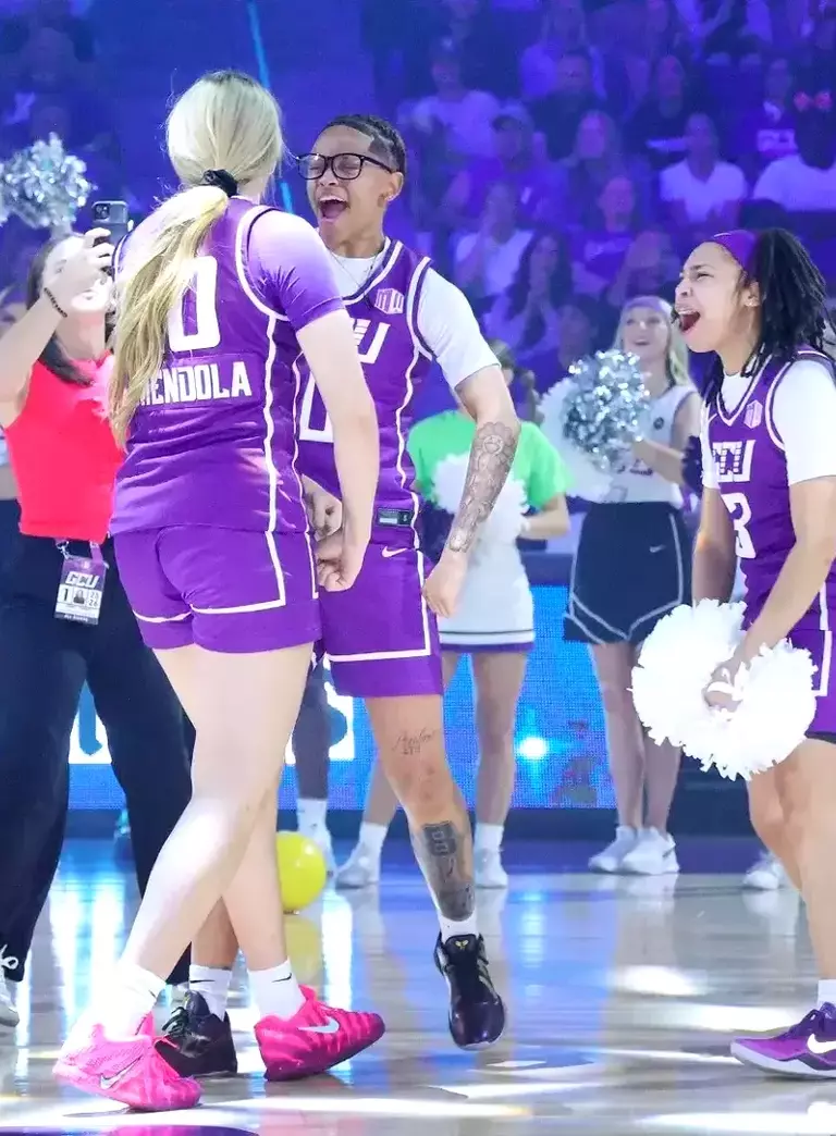 Phoenix, AZ  Oct. 2, 2025 : Midnight Madness 2025 at Global Credit Union Arena.  David Kadlubowski/GCU.