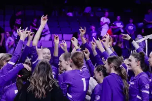 goodere and team after dramtic 5-set win