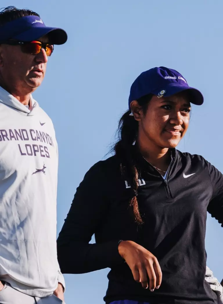 Brent Nicson, Alexis Vakasiuola