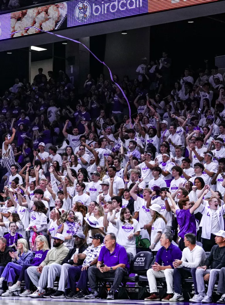 Phoenix, AZ Feb. 25, 2026: The Lopes dominate UNLV 80-67 at Global Credit Union Arena.