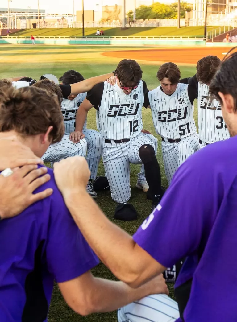 huddle vs unm