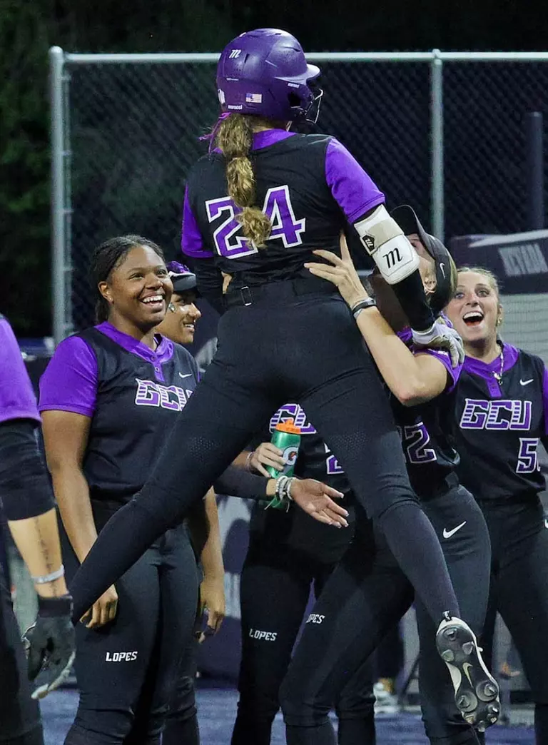 Shiflett home run celebration