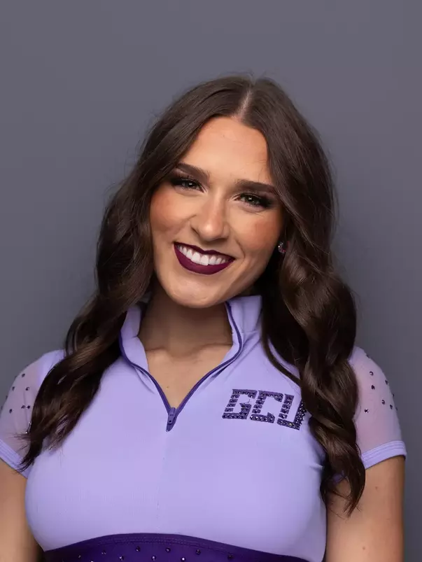 Tatum Droeg Headshot