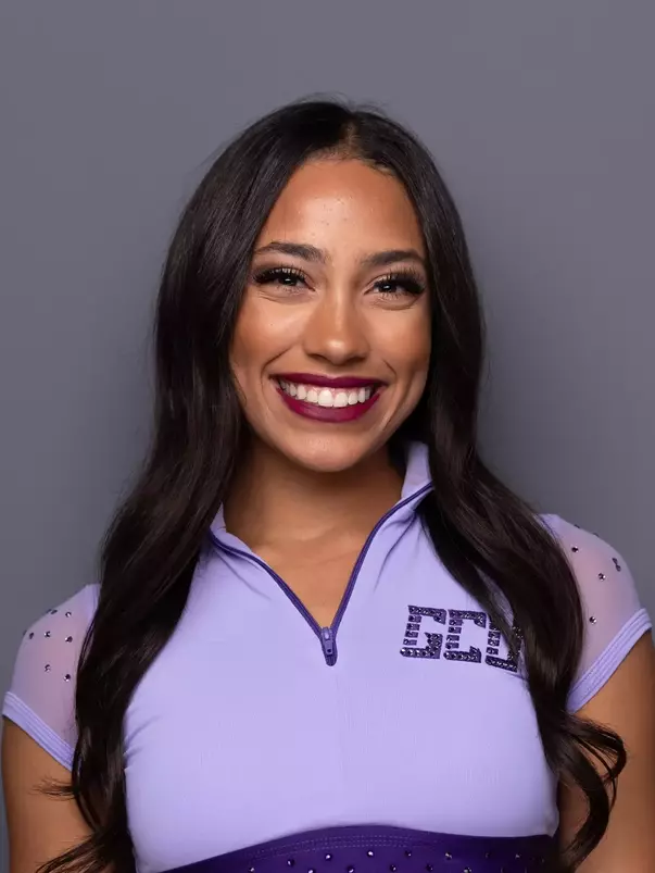 Nyla Carter Headshot