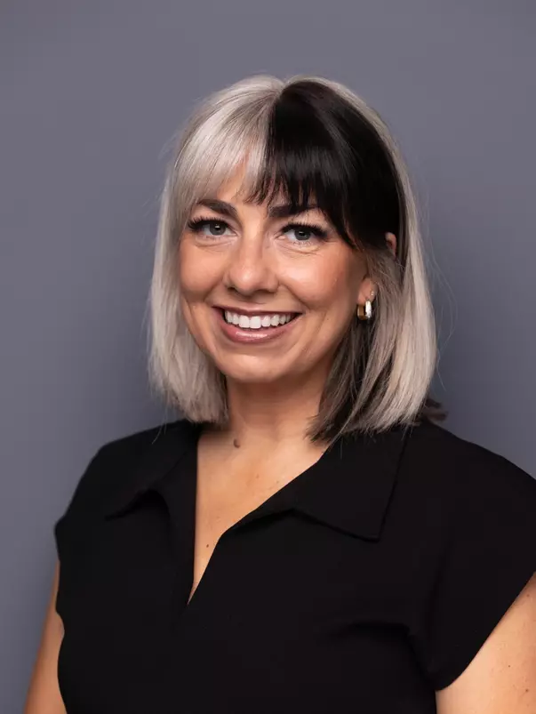 Jacque Genung-Koch Headshot