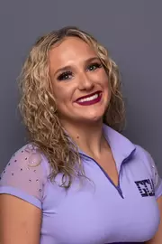 Ella Osborne Headshot