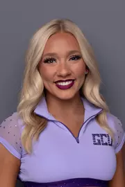 Ava Reiser Headshot