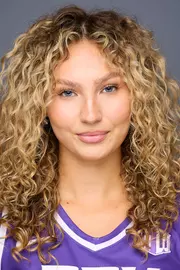 Kaitlyn Elsholz Headshot
