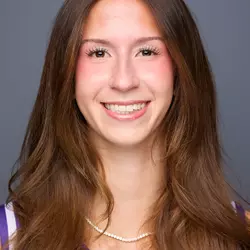 Yasmeen Schmidt Headshot