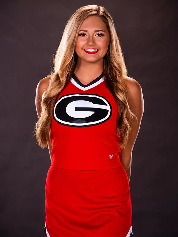 2019-20 Cheerleader - Julia W