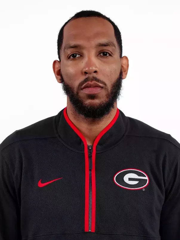 Charles Mann 2026-27 head shot.