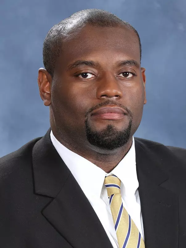 Assistant Coach Alex Atkins