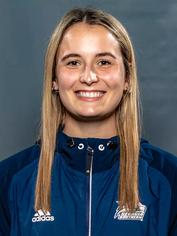 Klaudia Holt 2018-19