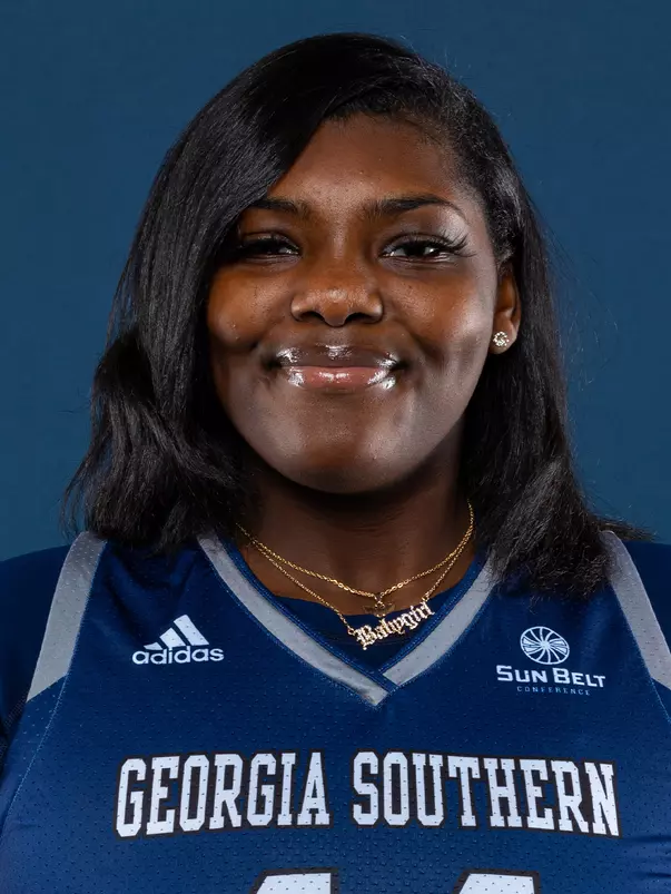 Lydia Freeman 2020-21 Headshot