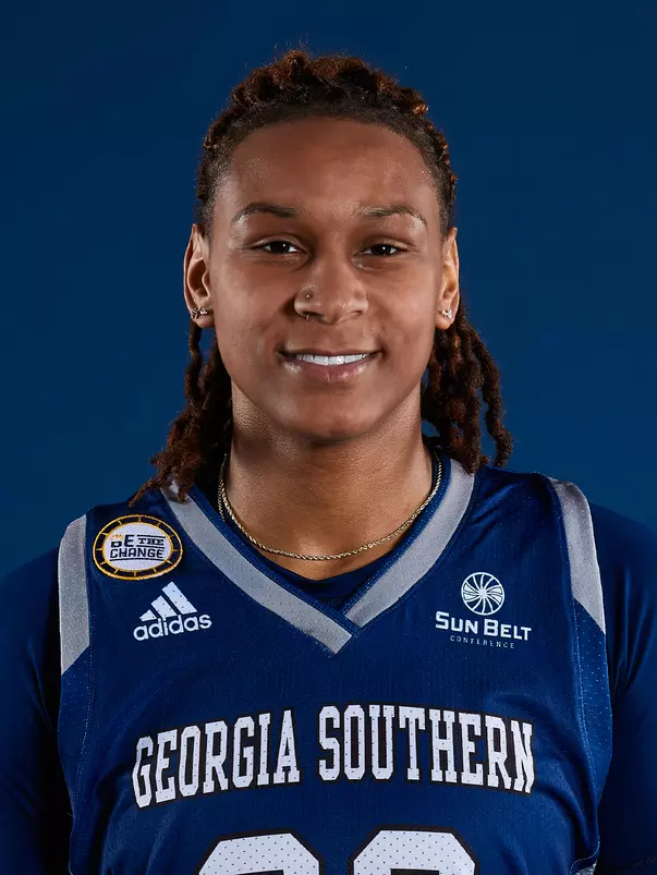 20_Taya_Gibson_21WBB_Headshot_WEB.jpeg