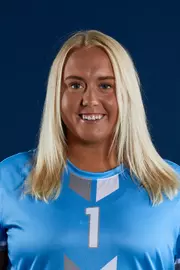 1_Olivia_Elofsson_21WSOC_Headshot_WEB.jpg