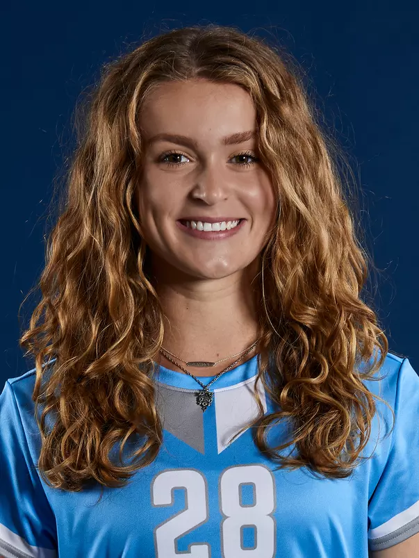 28_Michaela_English_21WSOC_Headshot_WEB.jpg