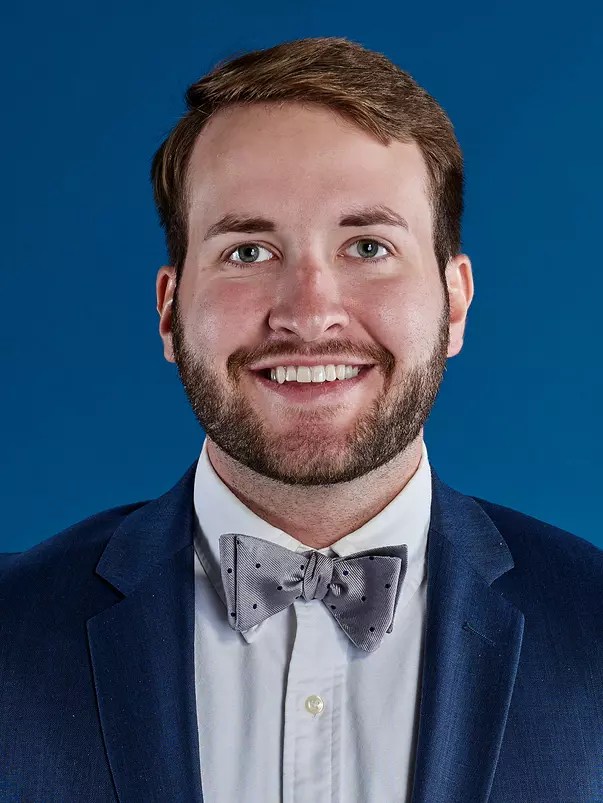 Lackey_Hunter_Headshot24