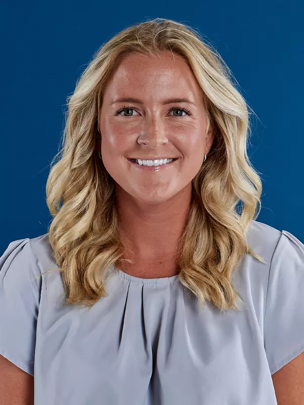 Toledo_Taryn_Headshot24