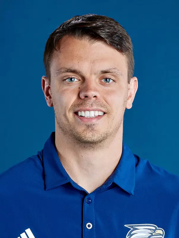 Alex Garwig Headshot