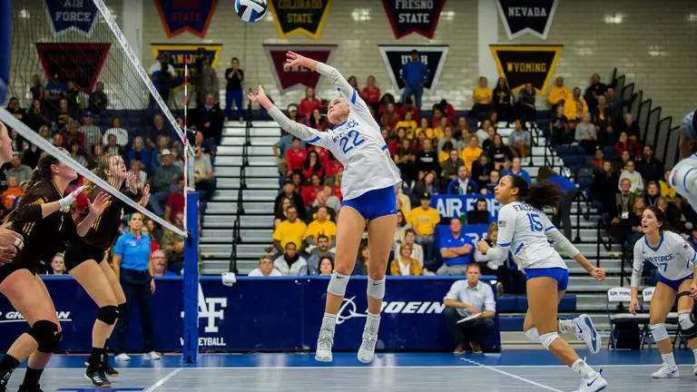 Fall Sport Senior Spotlight: Andi Ahlers